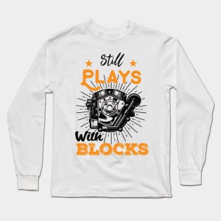 still plays with blocks vintage retro racing cars funny mechanic Long Sleeve T-Shirt